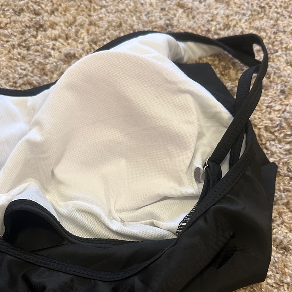 NWT Black and White Striped Bikini/Tankini 2 Piece Set Small - Picture 9 of 10